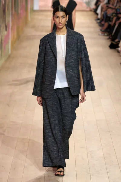 Look 31